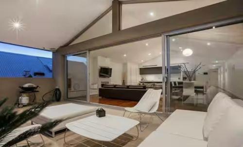 Spacious apartments in the heart of Sorrento – khách sạn tại Sorrento