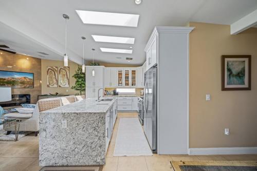 Chill-Inn, an Indian Wells Oasis in 印第安維爾斯