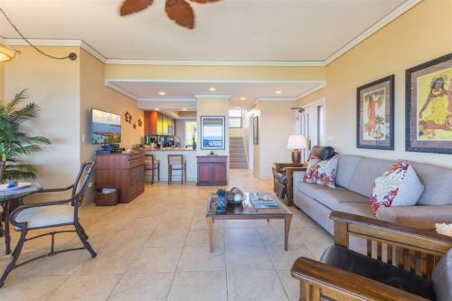 2223 Ridge - main image
