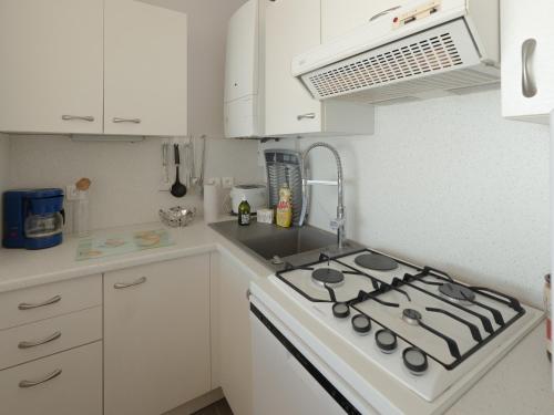 Studio spacieux 4 pers face plage avec balcon - FR-1-197-639 - image 2
