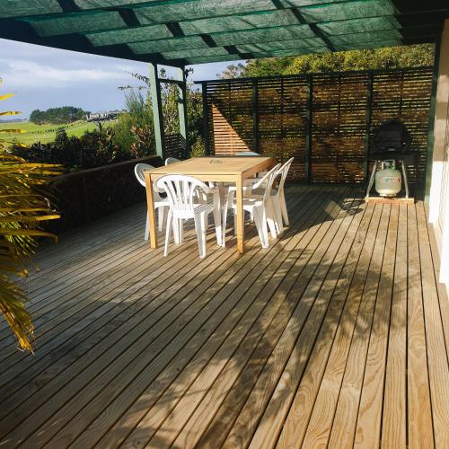 Tealuca Holiday Home in Pukenui