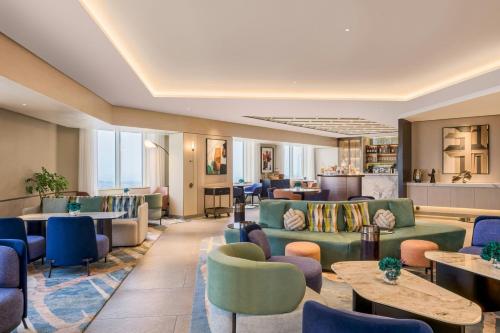 Bar/lounge, Sheraton Mall of the Emirates Hotel, Dubai in Al Barsha