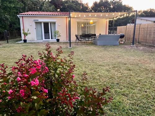 Maison climatisée 3 chambres avec jardin