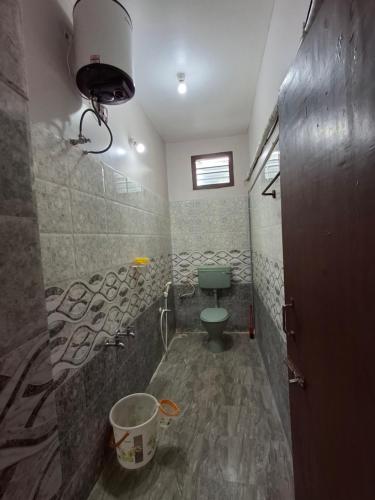 Saravana HomeStay - image 5