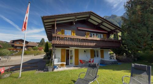Free Spirit Chalet in Флулі