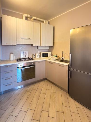 Cocina, BelSorrisoVarese - Elegance City Residence Private Parking -Reservation Required- in Varese