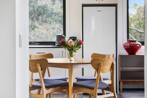 Tranquil Getaway in Tinderbox in แบล๊คแมน เบย์