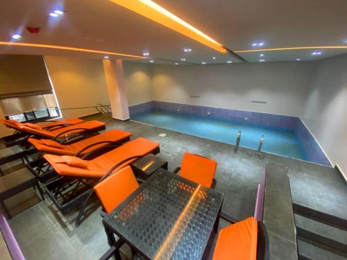 Swimming pool, The Cordis Hotel, Ikeja in Ojodu