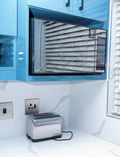 Cozy Suburb Retreat in سبرينج فالي