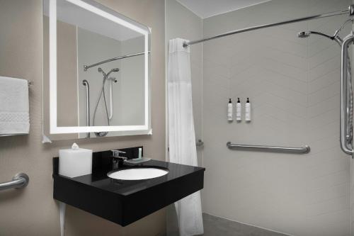 Fairfield Inn and Suites by Marriott Emporia I-95 in Emporia, USA