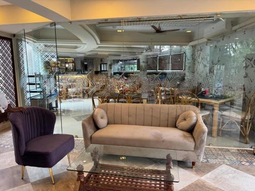 White Sands Resort & Spa near Varca Beach
