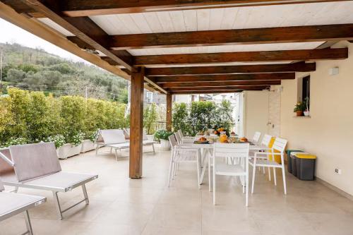OrangeSun Holiday Home x12 with parking in มัซซา ลูเบรนเซ