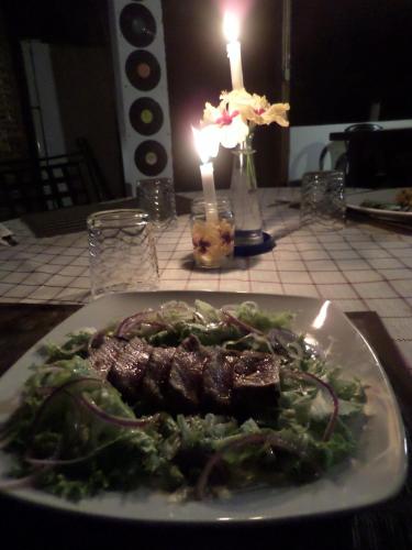 Étterem, La Familia Guest House and Natural Farm in Portland