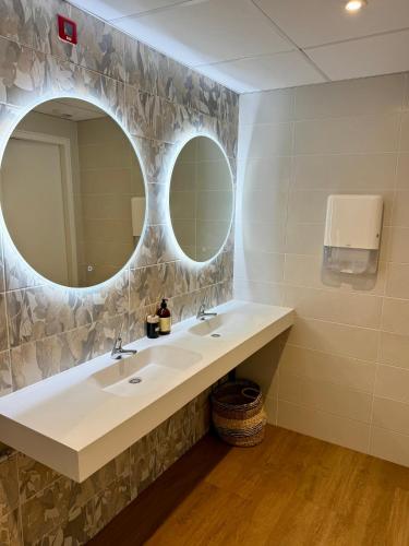 Logis Hotel Horus Restaurant Les Bruyeres - image 12