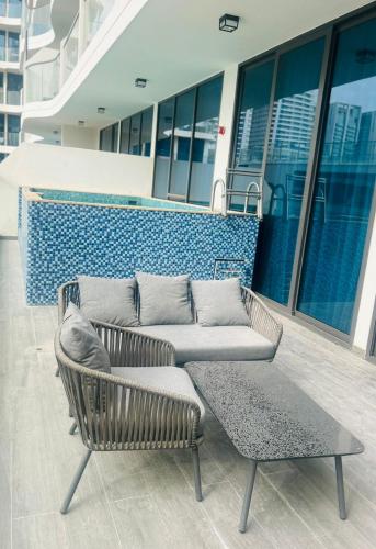 Enjoy Sunset At Rare House With Private Swimming Pool, Dubai (photo 4)