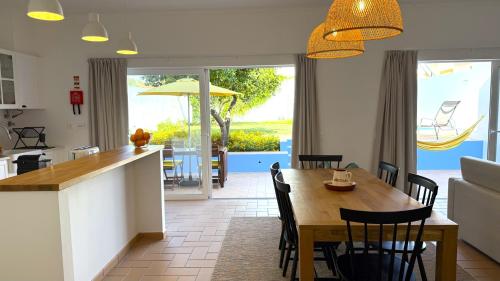 設施, Casa das Laranjeiras in 托拉奧