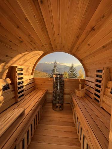 Nouveau chalet d'architecte Le Lauzaret sauna et jacuzzi Villard-Reculas in Villard Reculas