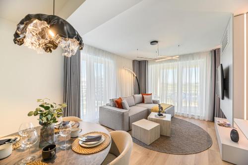 Nokturna Lyra Coresi Kasper Apartment with Parking – khách sạn tại Tractorul