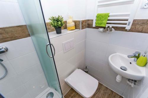 Rout Studio 5 min to Old Town Gdansk in Orunia