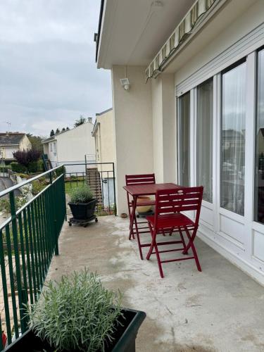 Cozy vacation home in Langeais in ล็องแฌ