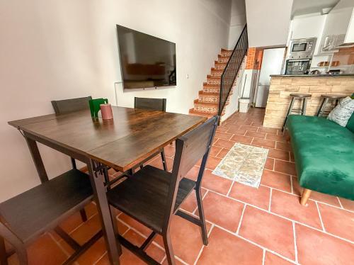 Casa del Mar- Estepona Charming 3bd 2ba house by the beach