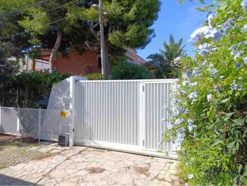 Mariella domus intero appartamento in bifamiliare gîte à louer Villa Spartera