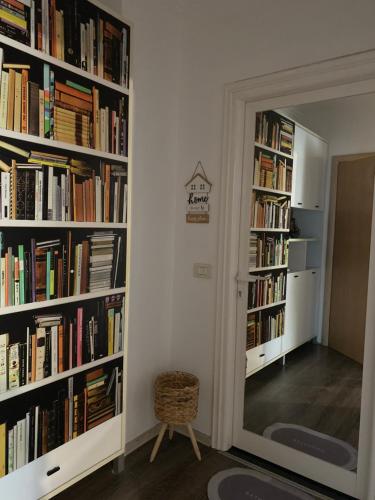 MAin Apartment, Tirana (photo 6)