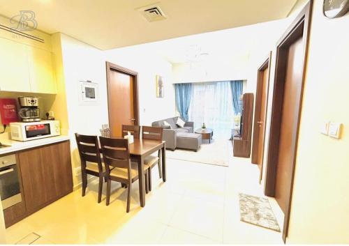 2Bedroom Apartment with Canal View in Business Bay, Dubái (foto 2)