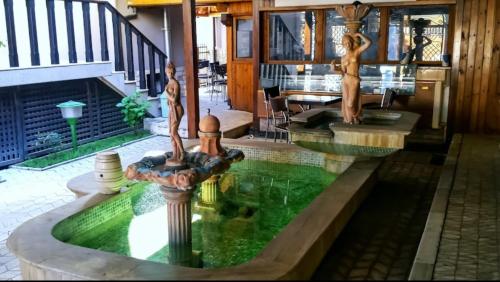 Hotel Sfinks Elbasan Albania in เอลบาซาน