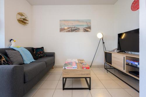 La loge du Minotaure, parking et bureaux in Montaudran-Lespinet