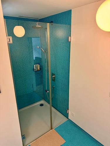 Rooftop Loft City Center, 2BR, Open Kitchen Island - New Renovated, Basilea (foto 6)