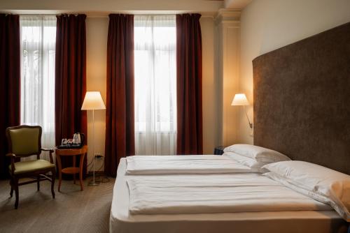 room detail thumbnail 0