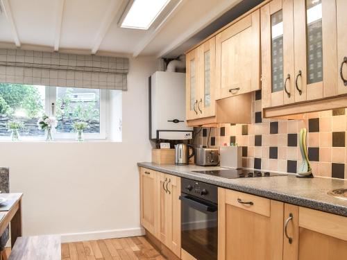 Konyha, Thornton Cottage in Kirkby-in-Furness