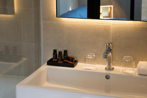 Hotel Le 10 BIS - image 3