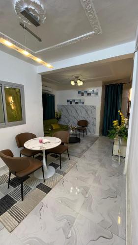 Studio Meublé Bonamoussadi (Studio Meuble Bonamoussadi) in 波纳穆萨迪