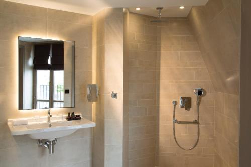 Hotel Le 10 BIS - image 11