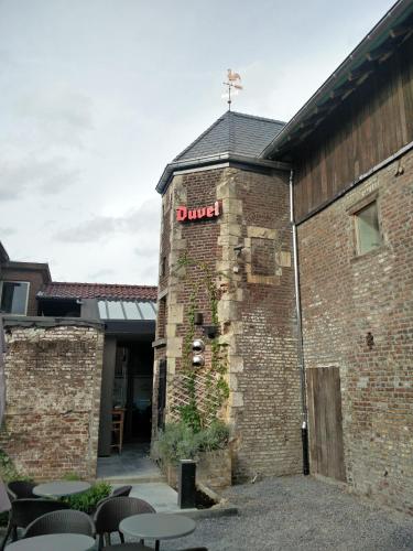  de twie keuninge, Pension in Maasmechelen