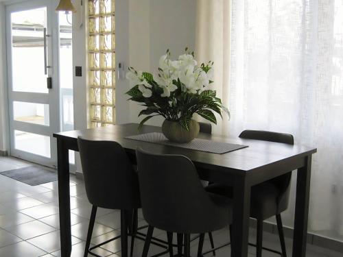 Casa Fortuna Near Luquillo Beach & El Yunque in Luquillo