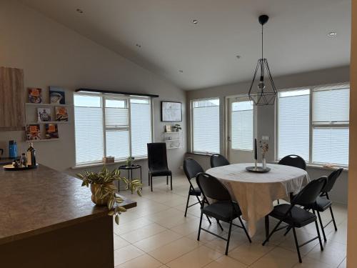 Létesítmények, Cozy family home with hot tub in Hveragerdhi