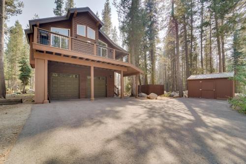 Private Cabin Near Donner Lake and Ski Resorts! - image 9