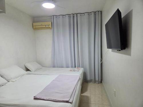 Apartamento 3 Quartos Beira-Mar no Farol da Barra - 10 segundos da Praia - image 2