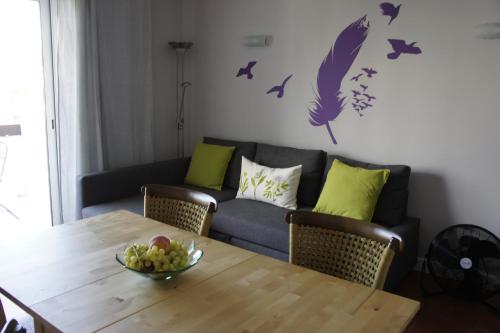 ห้องส่วนกลางสำหรับนั่งเล่น/ดูทีวี, Apartamento Monte Estoril in ไบร์โร มาล การ์โมนา