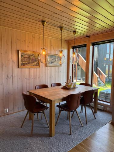 3 Bedroom Ski and Bike Apartment Hafjell Fjellandsby in Oyer