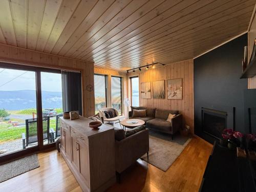 3 Bedroom Ski and Bike Apartment Hafjell Fjellandsby in Oyer