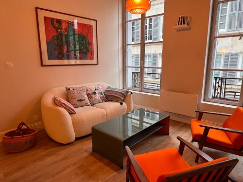 Appartement de charme en plein cœur du centre historique - Parking Public Gratuit - - Location saisonnière - Avallon