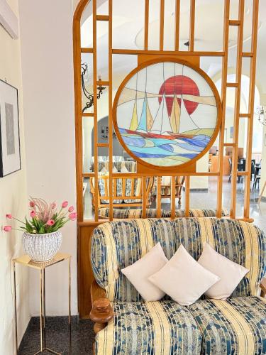 Фойє, Hotel Pineta in Ischia Island