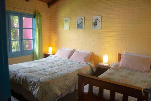 1 double bed, 1 twin bed