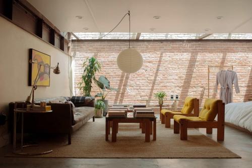 Mane & Saddle Loft, Лос-Анджелес (фото 10)