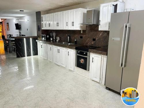 Hermosa Villa en Lechería de 4h con acceso a la playa (Hermosa Villa en Lecheria de 4h con acceso a la playa) in Пуерто-ла-Крус