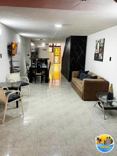 Hermosa Villa en Lechería de 4h con acceso a la playa (Hermosa Villa en Lecheria de 4h con acceso a la playa) in Пуерто-ла-Крус